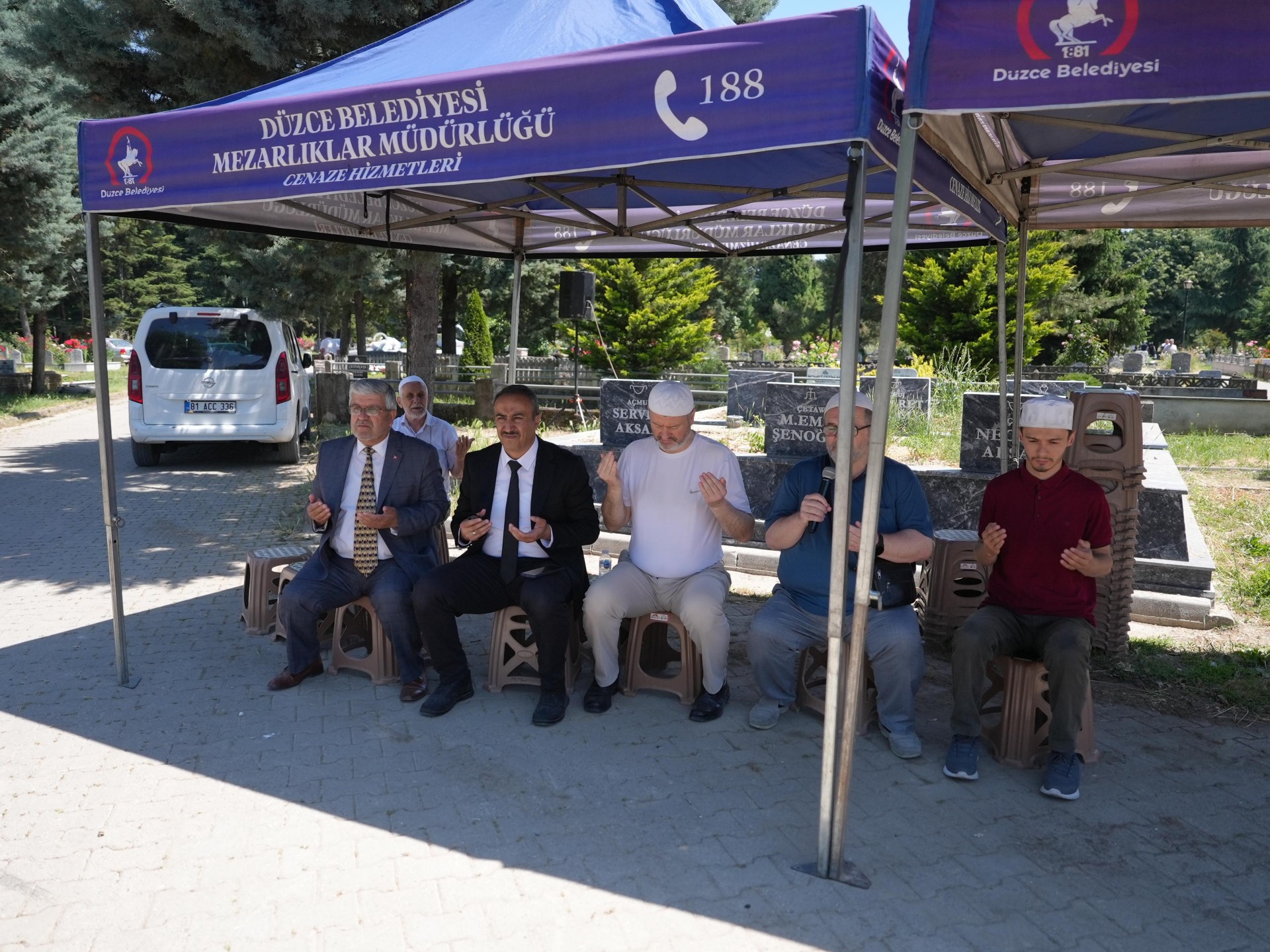 ŞEHRİ MEZARLIĞI’NDA KUR’AN-I KERİM ZİYAFETİ